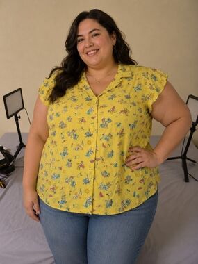 Plus Size Disney Pixar Toy Story  Yellow Button-Front Top Size 3XL
